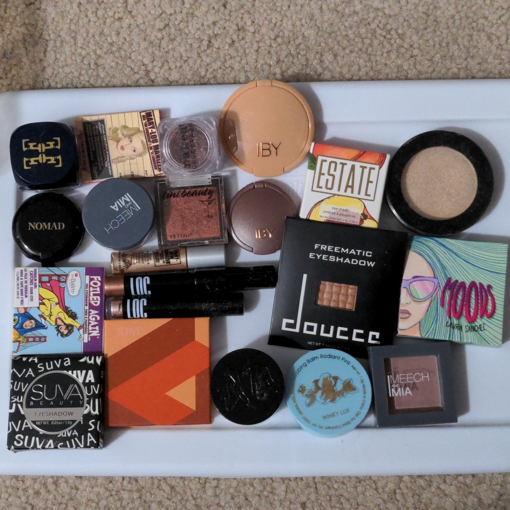 Fabfitfun, Itsy, Birchbox eyeshadow makeup bundle